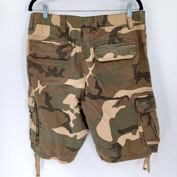 Mens Relaxed Fit Multi Pocket Cargo Shorts - Picture 9 of 10